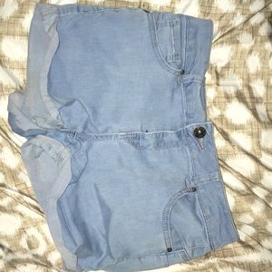 jean shorts (baby blue)